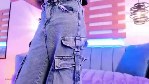 Ari  online show from October 18, 12:50 pm