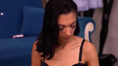 Snapshot of arianna_clover chatting on October 1, 5:52 pm Arry online show from October 1, 5:52 pm