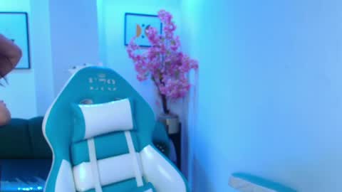 arianna_sweeet online show from April 10, 3:45 am