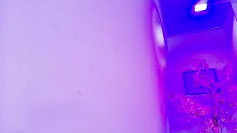 arianna_sweeet online show from May 17, 3:48 am