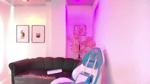 arianna_sweeet online show from May 22, 3:46 am