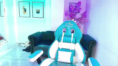 arianna_sweeet online show from June 5, 6:52 am