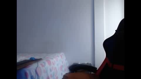 ariannaloovel online show from March 5, 9:15 pm