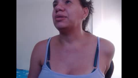 ariannaloovel online show from November 15, 5:53 pm