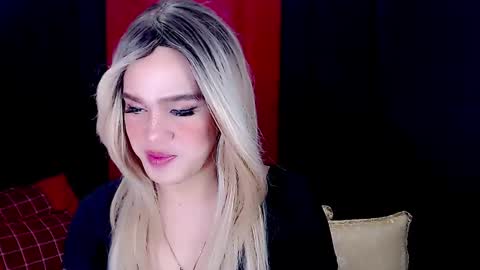 Snapshot of arianne_xoxo777 chatting on December 10, 8:08 am ARIANNE CUMS online show from December 10, 8:08 am