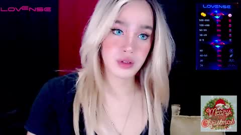 Snapshot of arianne_xoxo777 chatting on December 27, 4:58 am ARIANNE CUMS online show from December 27, 4:58 am