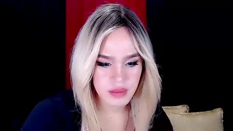 Snapshot of arianne_xoxo777 chatting on January 12, 11:04 pm ARIANNE CUMS online show from January 12, 11:04 pm