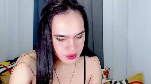 Snapshot of arianne_xoxo777 chatting on March 3, 10:17 am ARIANNE CUMS online show from March 3, 10:17 am