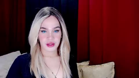 Snapshot of arianne_xoxo777 chatting on October 10, 7:57 pm ARIANNE CUMS online show from October 10, 7:57 pm