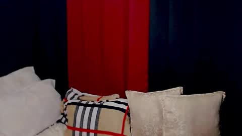 Snapshot of arianne_xoxo777 chatting on October 27, 5:22 am ARIANNE CUMS online show from October 27, 5:22 am