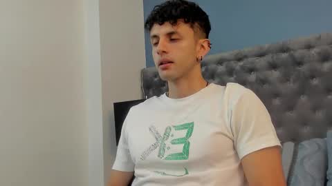 Snapshot of ariasaadeh chatting on October 8, 12:14 pm ariasaadeh online show from October 8, 12:14 pm