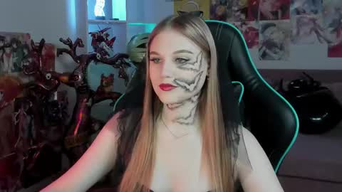 Aria online show from October 31, 5:58 pm