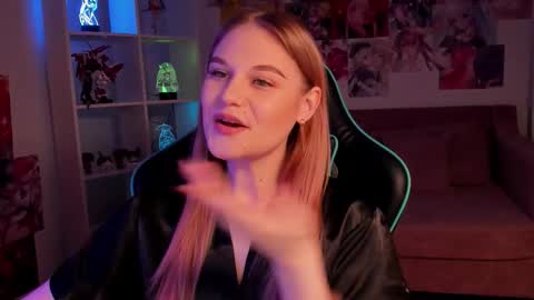 Aria online show from November 24, 5:23 pm