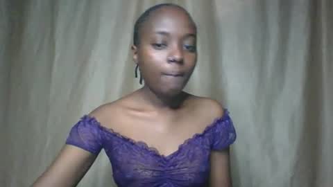 Snapshot of ariax_a chatting on August 7, 5:31 am Tight pussy online show from August 7, 5:31 am