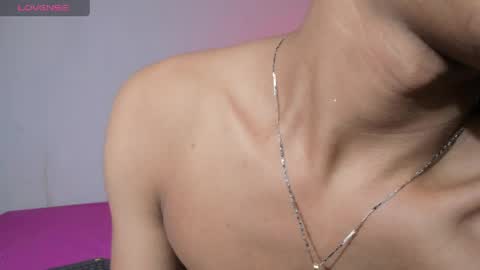 ariel_adan online show from May 2, 1:21 am