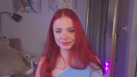 Snapshot of ariel_aerial chatting on October 7, 9:45 pm ariel_aerial online show from October 7, 9:45 pm