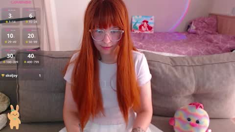 Ariel Donovan online show from September 12, 1:33 pm