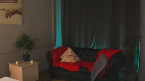 Snapshot of ariel_maritime chatting on January 18, 2:54 pm Ariella online show from January 18, 2:54 pm