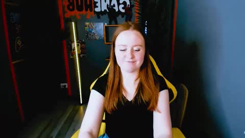 Snapshot of ariel_yumi chatting on November 17, 6:03 pm Ariel online show from November 17, 6:03 pm