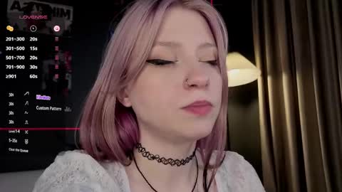 Snapshot of arielabradberry chatting on May 21, 1:40 pm Ariel online show from May 21, 1:40 pm
