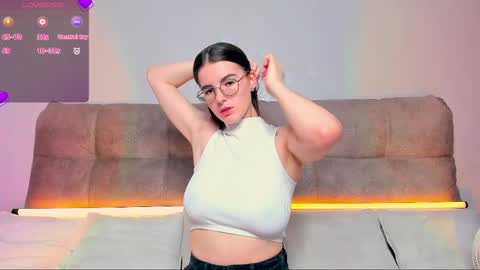 Snapshot of ariellateska chatting on May 8, 2:39 am Ariella online show from May 8, 2:39 am