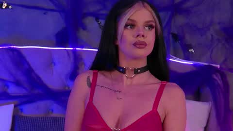 Snapshot of ariellsweety chatting on October 27, 7:07 pm Ariell online show from October 27, 7:07 pm