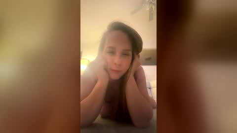 Snapshot of arielthemermaid69 chatting on August 4, 1:42 am arielthemermaid69 online show from August 4, 1:42 am