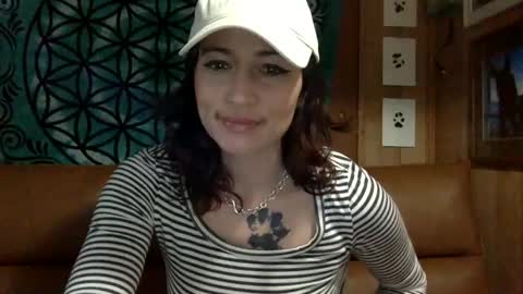 ariel  colin when hes here online show from February 25, 2:22 pm