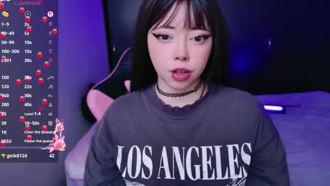 arietoji_526 online show from May 5, 1:30 pm