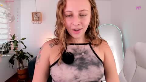 Snapshot of arii_1010_ chatting on July 15, 7:30 pm Ari online show from July 15, 7:30 pm