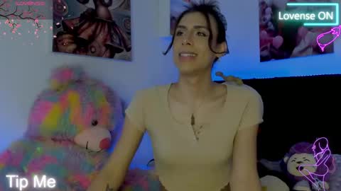 Snapshot of arii_scorpion chatting on May 11, 11:02 pm Ariana Forero ---- independet model online show from May 11, 11:02 pm