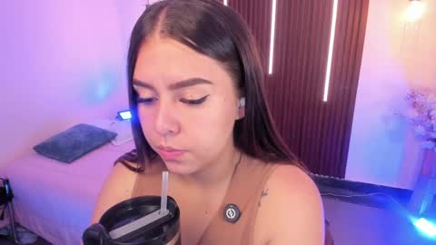 Snapshot of ariianabaker chatting on May 15, 2:35 pm Arianna online show from May 15, 2:35 pm