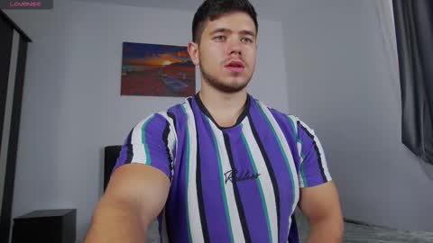 Snapshot of arilass chatting on November 4, 7:29 am A n g e l  f r o m  H e l l online show from November 4, 7:29 am