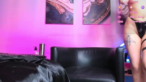 Snapshot of arina_ardeeen chatting on February 21, 9:32 pm Matilda online show from February 21, 9:32 pm