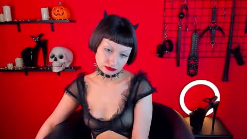 Snapshot of arina_ardeeen chatting on November 11, 5:35 pm Matilda online show from November 11, 5:35 pm