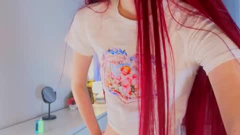 Snapshot of arinaa_waifu chatting on May 8, 3:06 pm Arina online show from May 8, 3:06 pm