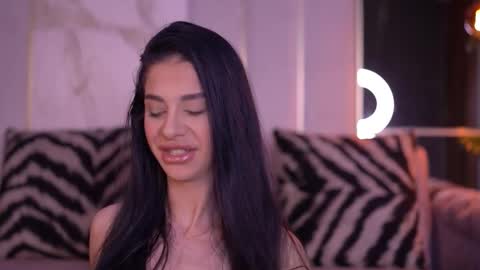 Snapshot of arinarhodes chatting on November 10, 6:29 pm Arina online show from November 10, 6:29 pm