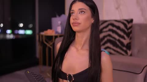 Snapshot of arinarhodes chatting on December 1, 6:24 pm Arina online show from December 1, 6:24 pm