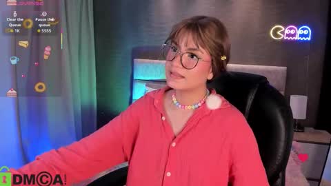 Ari  online show from March 16, 5:44 am