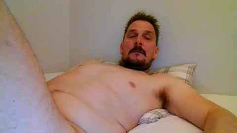 Snapshot of ariparikrigsmann chatting on December 17, 1:39 am ariparikrigsmann online show from December 17, 1:39 am