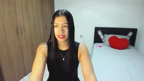 aristena_01 online show from February 10, 3:49 pm