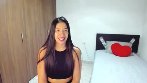 aristena_01 online show from February 14, 1:13 am