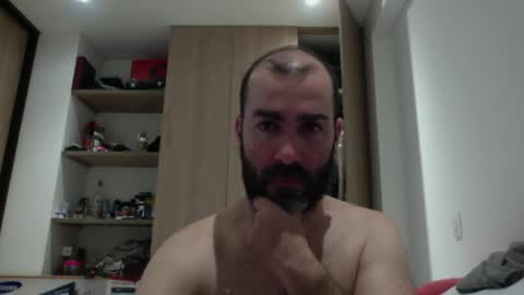 Snapshot of aristi11 chatting on February 21, 5:24 am aristi11 online show from February 21, 5:24 am