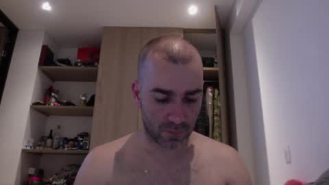 Snapshot of aristi11 chatting on February 26, 5:42 am aristi11 online show from February 26, 5:42 am