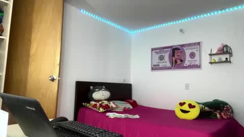 ariza1515 online show from November 11, 10:04 am