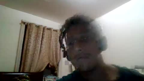 Snapshot of arjunc3 chatting on July 12, 1:40 am arjunc3 online show from July 12, 1:40 am