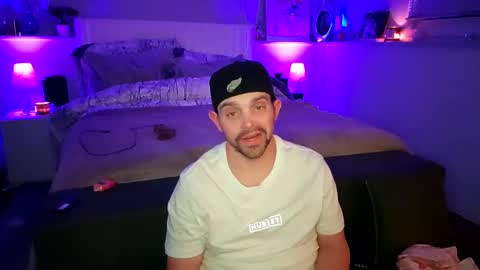 Nutter Butter online show from November 25, 4:45 am