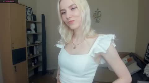 Emily online show from July 17, 6:53 am