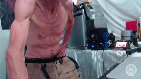 Snapshot of armaduradeacero chatting on September 26, 10:47 pm armaduradeacero online show from September 26, 10:47 pm