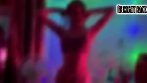 Snapshot of armurra chatting on October 25, 7:27 am armurra online show from October 25, 7:27 am